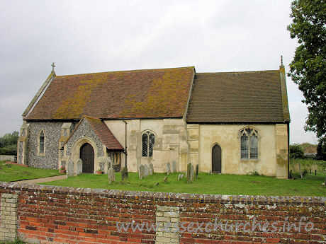 All Saints, Wrabness Church - 


From this angle, All Saints looks very plain. Just a simple 
two-cell affair.













