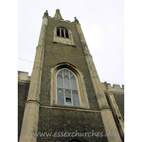 St Nicholas, Harwich Church - 


The chancel is as tall as the nave, but polygonal. One tier of 
large windows.














