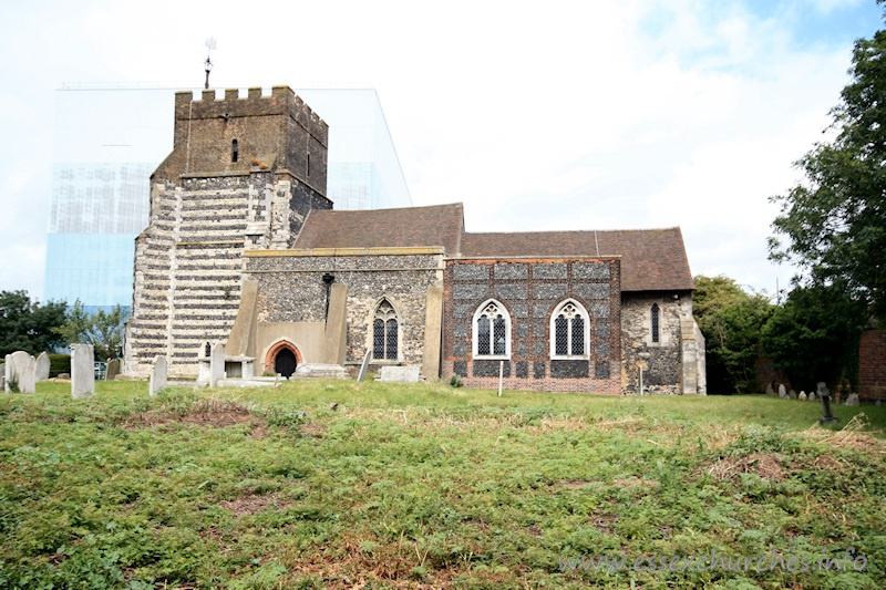 St Clement, West Thurrock Church - 


The churchyard is a conservation area, and plays host to 
several rare plants.
















